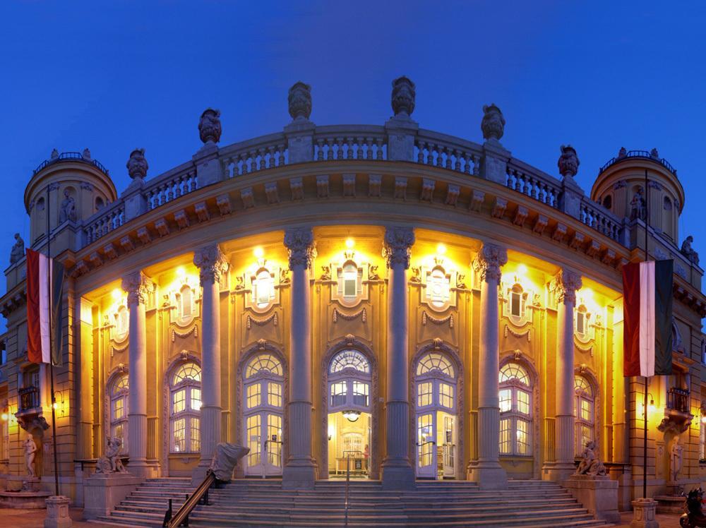 Oktohome Suite Budapeste Exterior foto